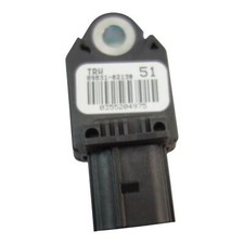 Toyota Auris E18 Airbag Crash